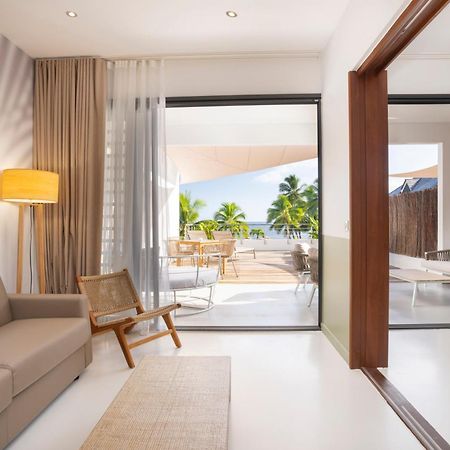 Cook'S Bay Hotel & Suites Paopao Bagian luar foto