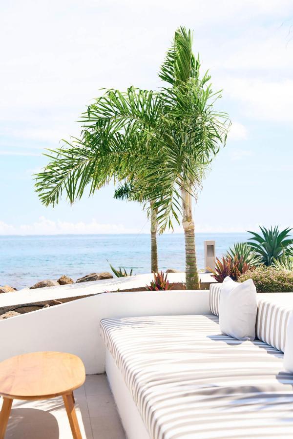 Cook'S Bay Hotel & Suites Paopao Bagian luar foto